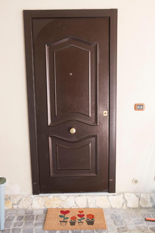 Airport House Apartment Naples Exterior photo