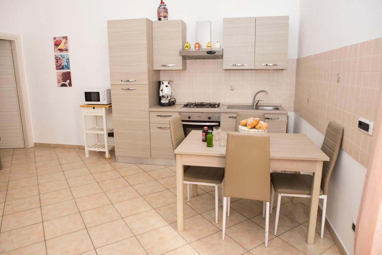 Airport House Apartment Naples Exterior photo