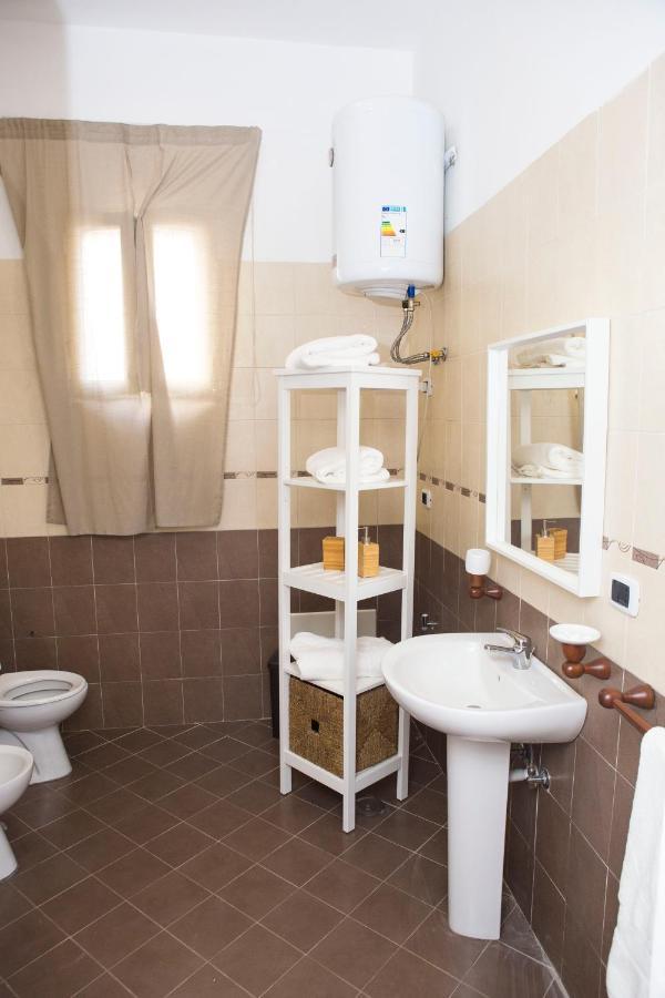 Airport House Apartment Naples Exterior photo